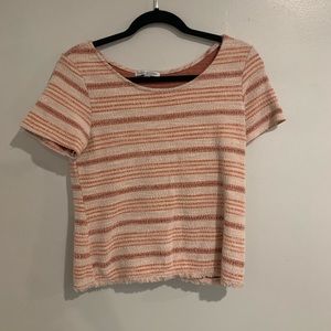 🔴➡️ 4/$10!!!!!⬅️🔴 
Heavy knit t shirt